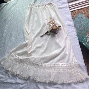 1950s nylon slip skirt